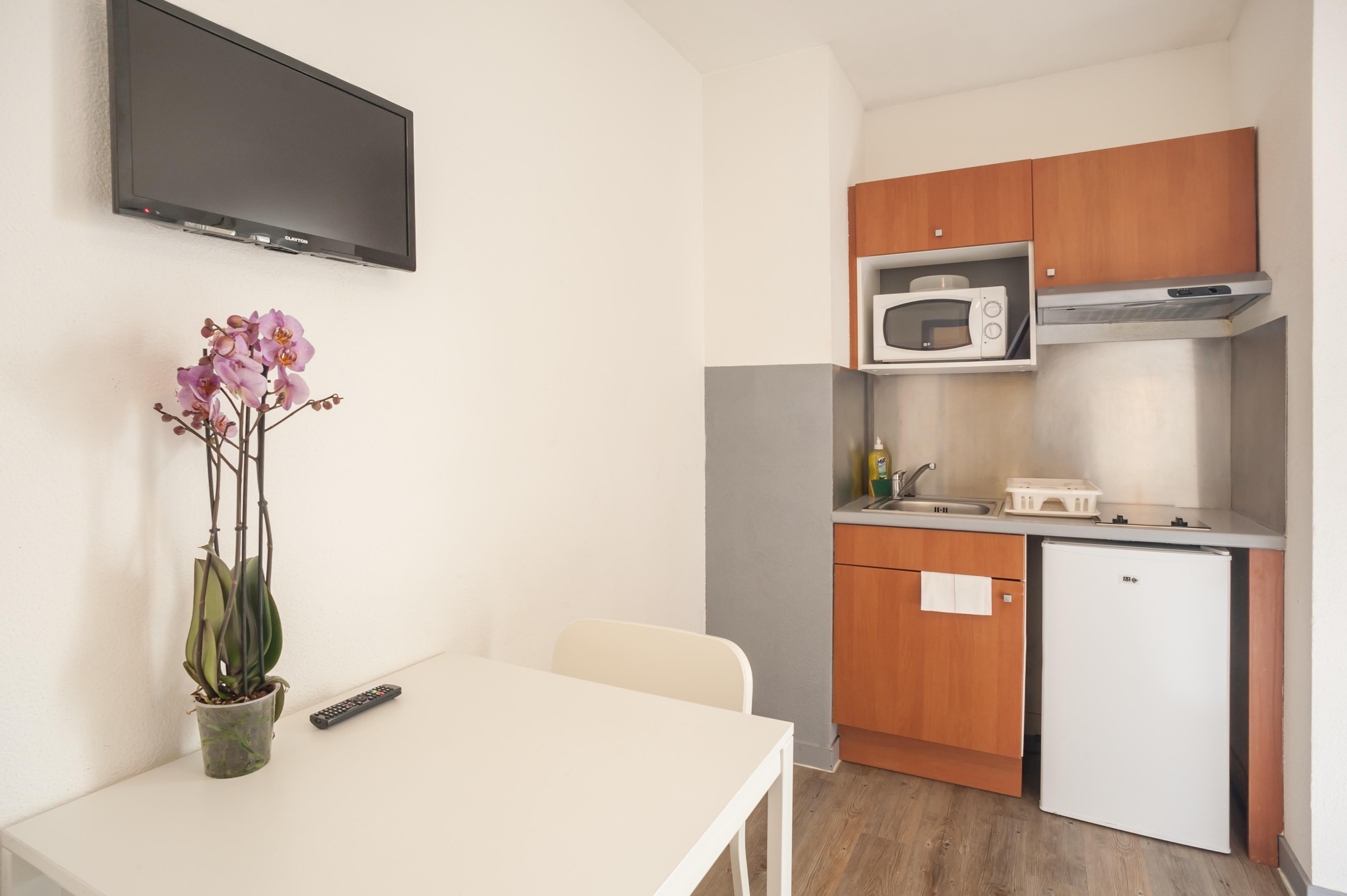City Residence Chelles Шел Екстериор снимка